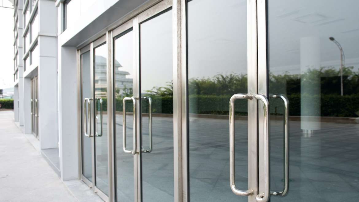 Suggestions for Spot Prevention on Your Commercial Glass Doors in Chicago